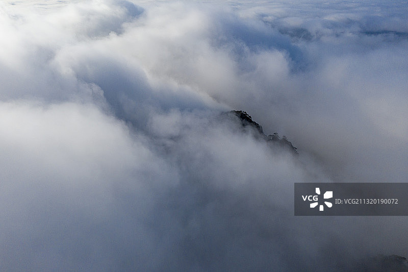 江西上饶：雨后三清山图片素材