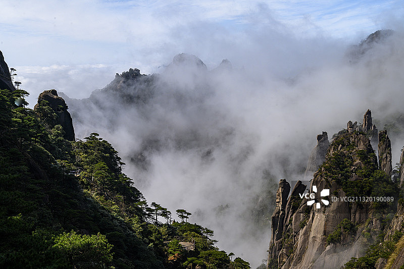 江西上饶：雨后三清山图片素材