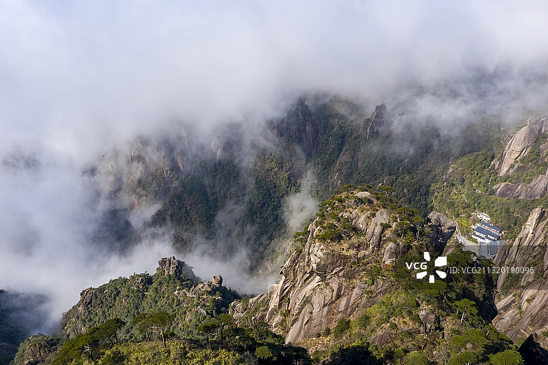江西上饶：雨后三清山图片素材