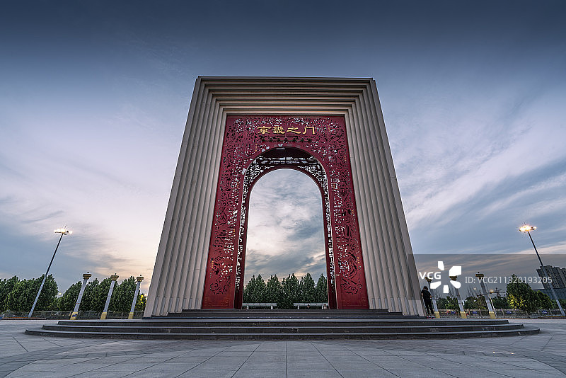 河北省保定市火车站广场建筑图片素材