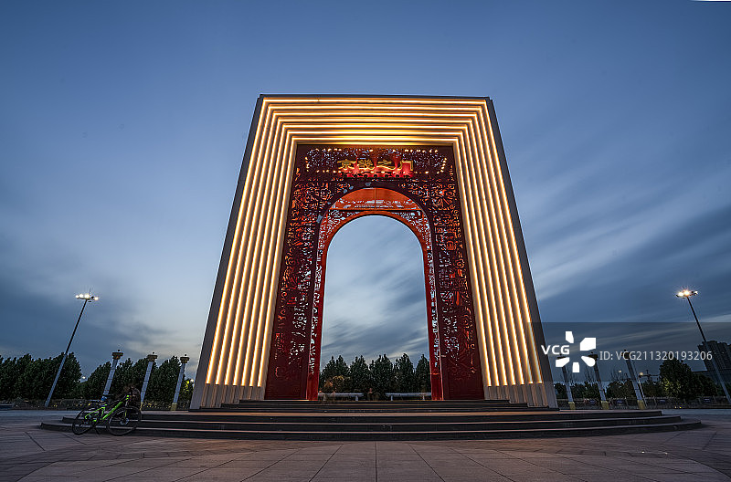 河北省保定市火车站广场建筑图片素材