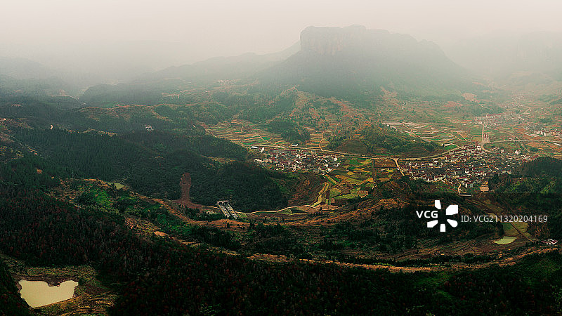 雾中仙居人图片素材