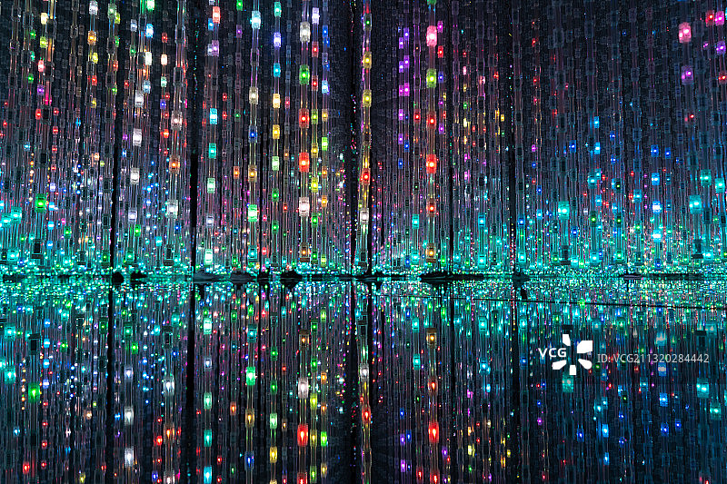 矩阵水晶灯图片素材