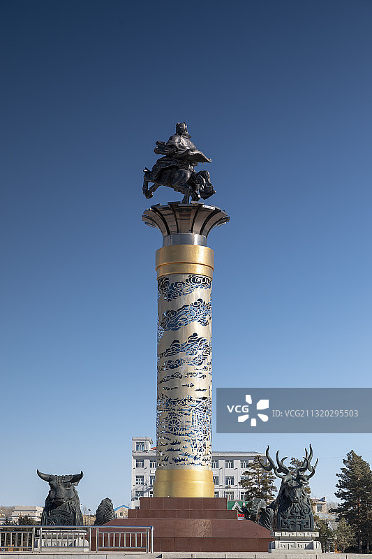 内蒙古自治区呼伦贝尔市海拉尔区成吉思汗广场。图片素材