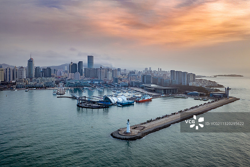 青岛奥帆公园广场传媒新媒体海报壁纸背景航拍风光高视角等她都市图片素材