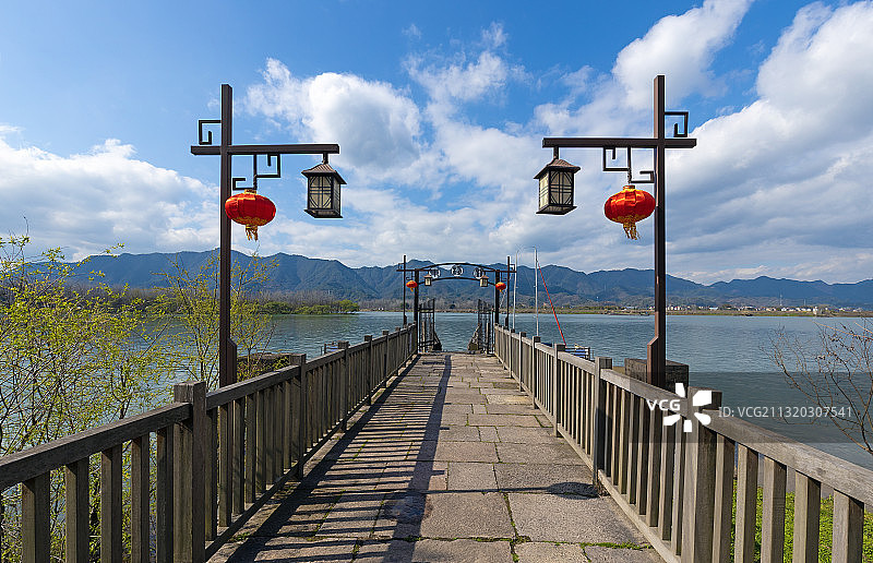 富春江边的古码头图片素材