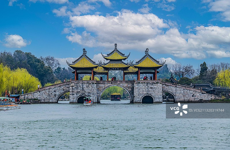 瘦西湖莲花桥（五亭桥），江苏扬州图片素材