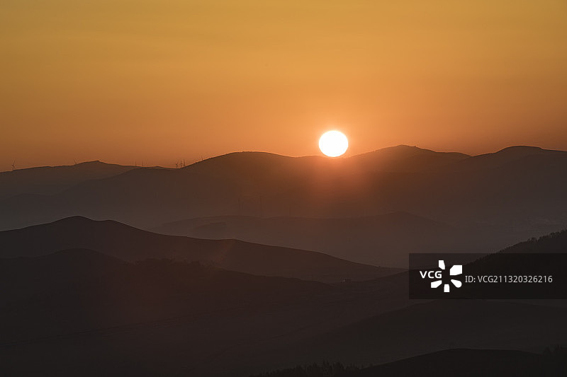 1E8A8163内蒙古乌兰布统北沟日出2017.10S图片素材