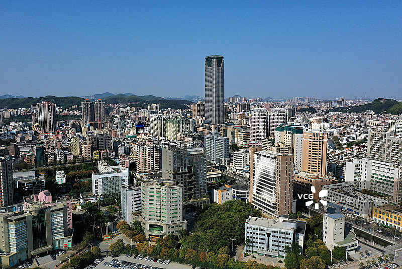广东省东莞市虎门镇地标建筑黄河中心大厦航拍图片素材
