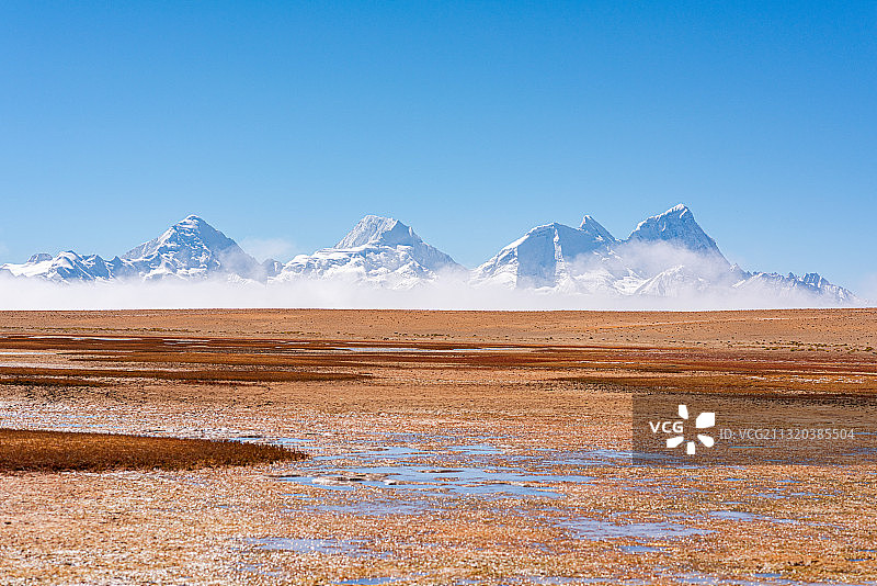 雪山景观汽车广告背景图图片素材