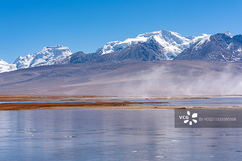 雪山景观汽车广告背景图图片素材