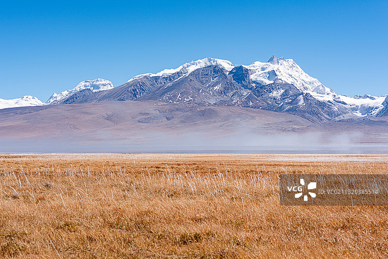 雪山景观汽车广告背景图图片素材