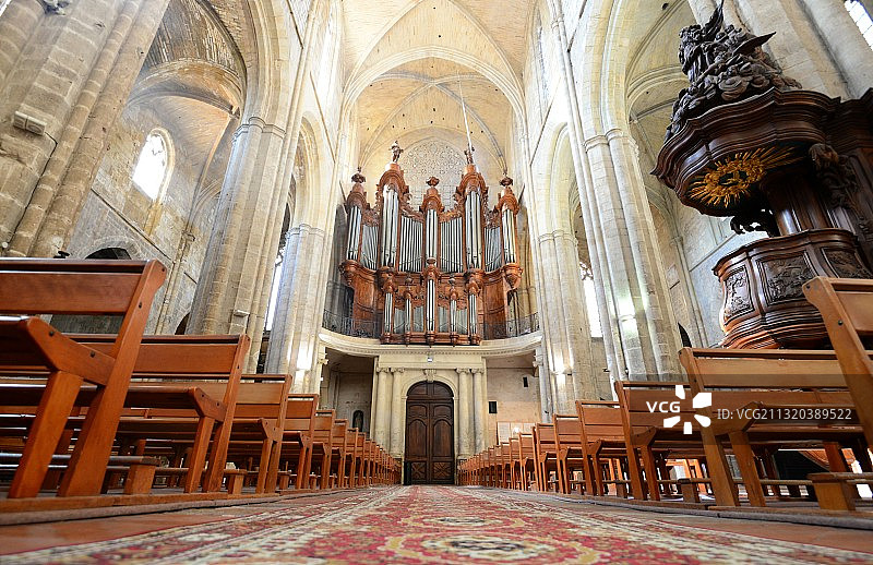 圣马克西曼大教堂内的管风琴和讲坛，普罗旺斯，法国图片素材