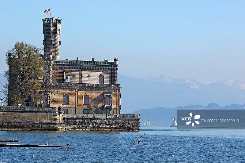 德国巴登-符腾堡州朗格纳根的蒙特福特城堡，博登湖图片素材