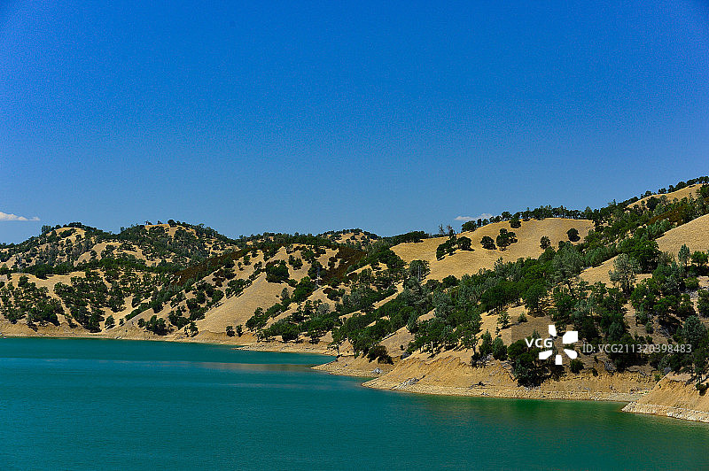 美国加利福尼亚州圣罗莎附近的亨尼西湖图片素材