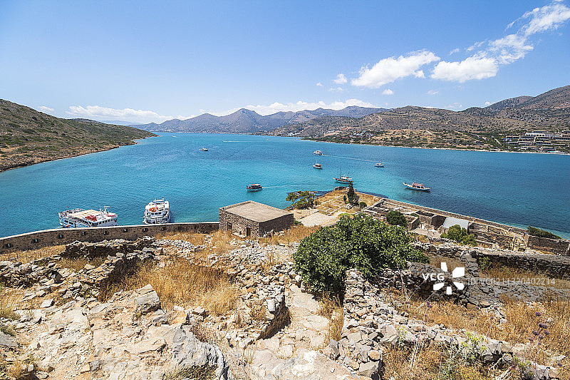 希腊克里特岛普拉卡斯皮纳隆加海景图片素材