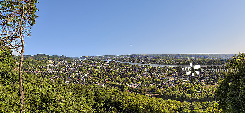 德国北莱茵-威斯特法伦州莱茵河右岸（奥伯卡塞尔）至锡本山景观图片素材