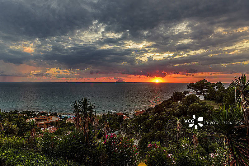 意大利卡拉布里亚斯特龙博利海岸图片素材