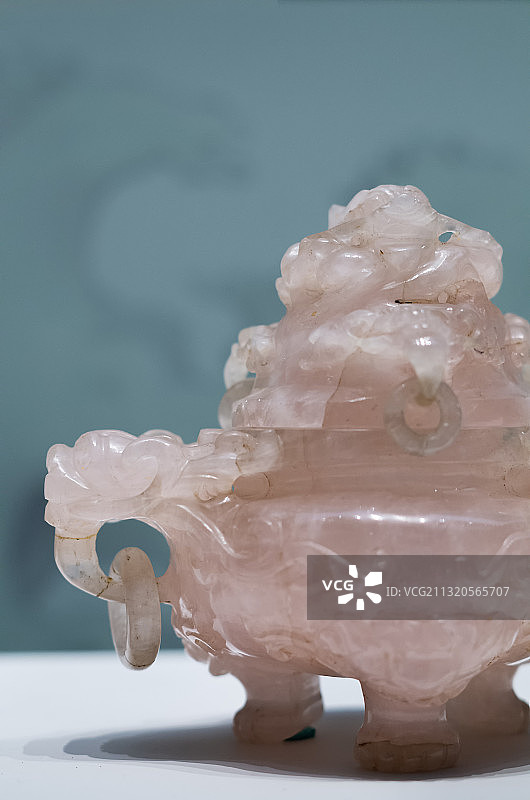 芙蓉石五环鼎摆件，安徽蚌埠博物馆藏图片素材