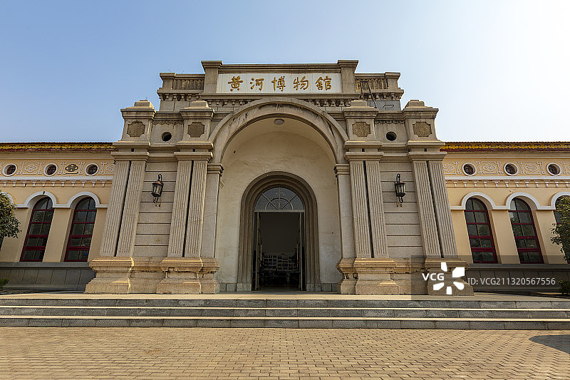 河南郑州黄河博物馆旧址冬日户外风光图片素材