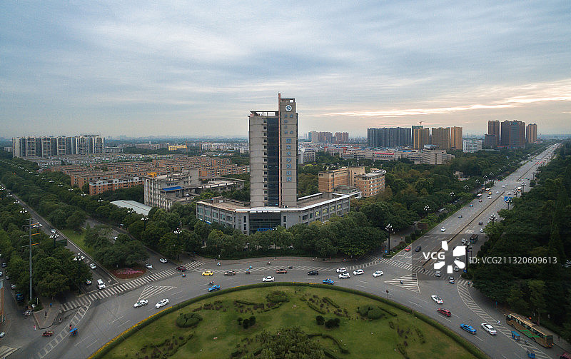 新都 桂湖 宝光寺 西南石油大学 城市天际线 三河场 新都一图片素材