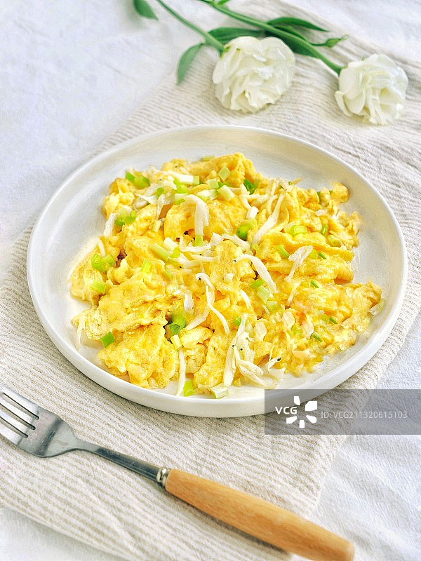 银鱼炒蛋图片素材