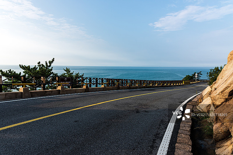 青岛崂山最美沿海公路图片素材