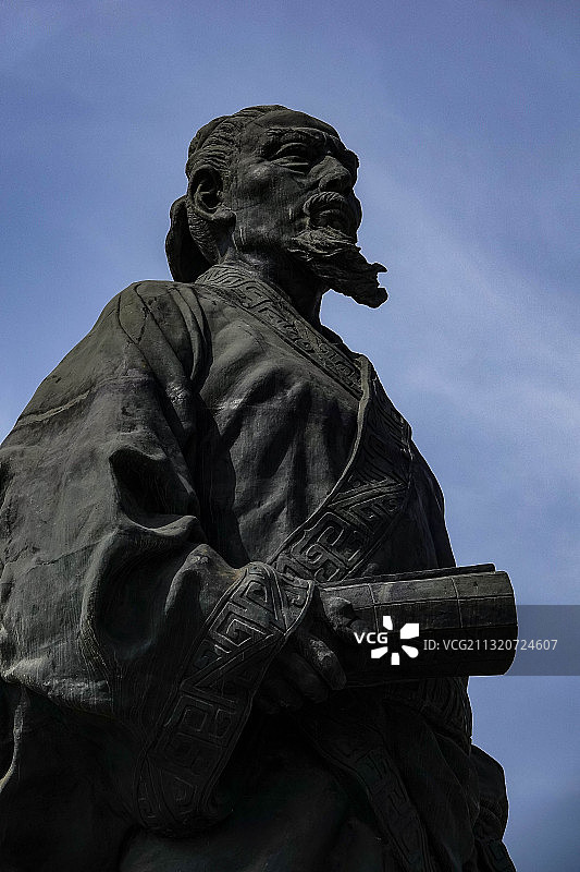 陕西韩城司马迁祠内的司马迁雕像图片素材
