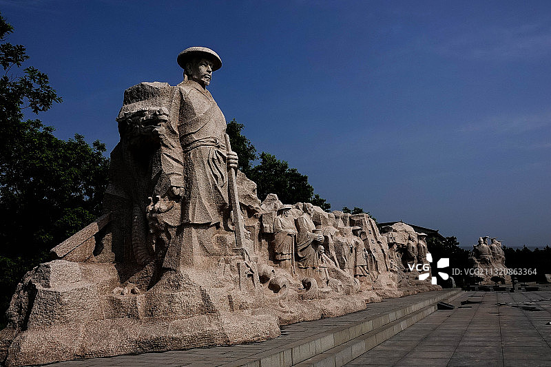 陕西韩城司马迁史记人物雕塑群。图片素材