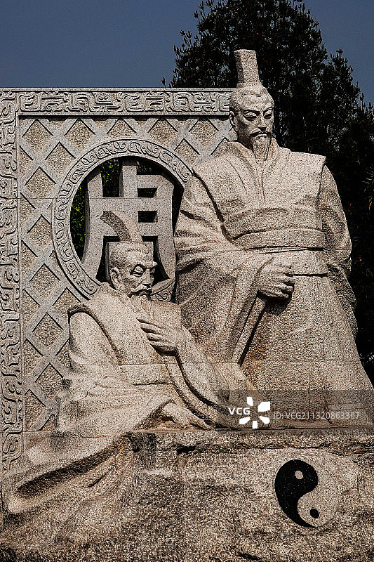 陕西韩城司马迁史记人物雕塑群。图片素材