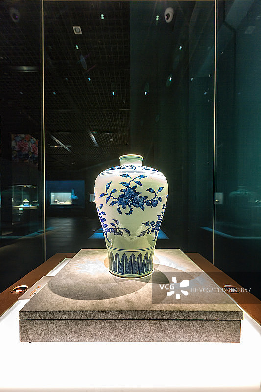 永乐青花瓷器+扬州博物馆图片素材