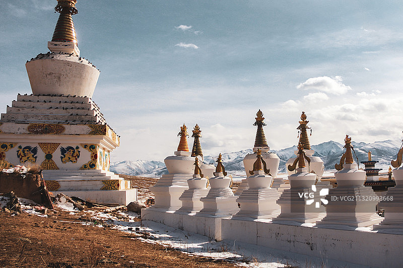 凝望高原图片素材