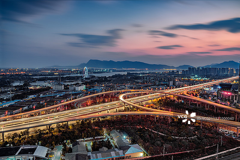 追光（昆明市明波立交桥）图片素材