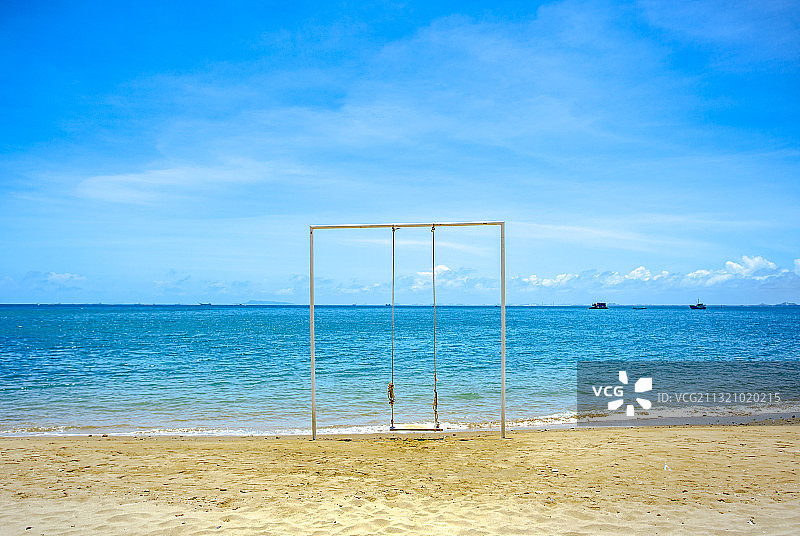 中国广东省茂名市电白区博贺镇放鸡岛图片素材