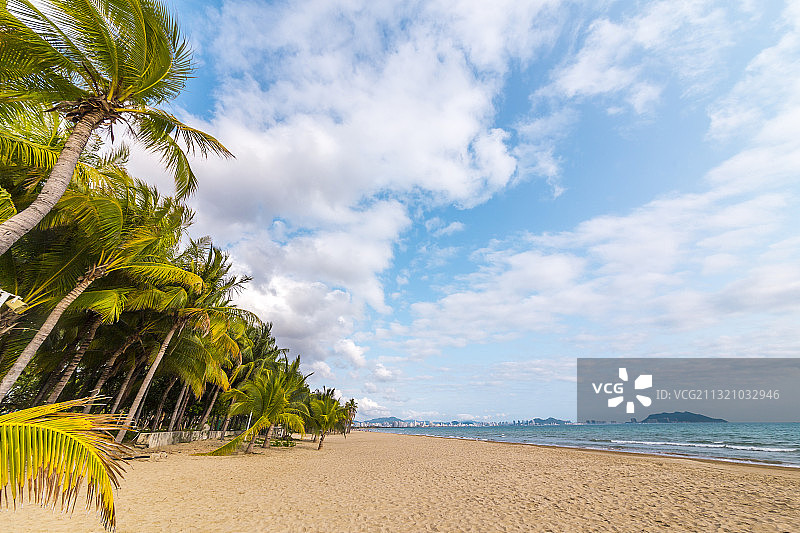 海边的海浪沙滩度假图片素材