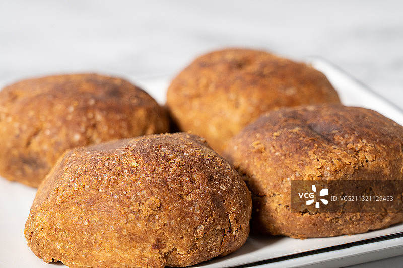 亮调背景北京特色小吃儿时的味道美味可口的糖火烧图片素材