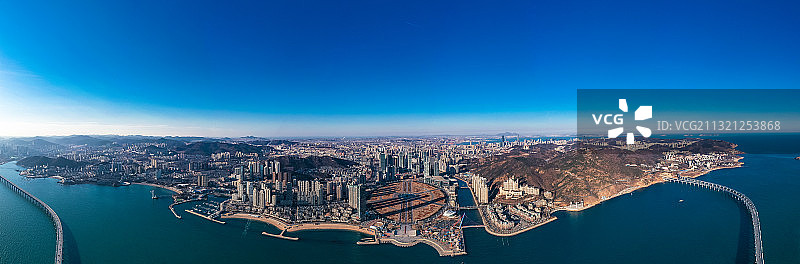 中国辽宁大连星海广场城市景色航拍图片素材