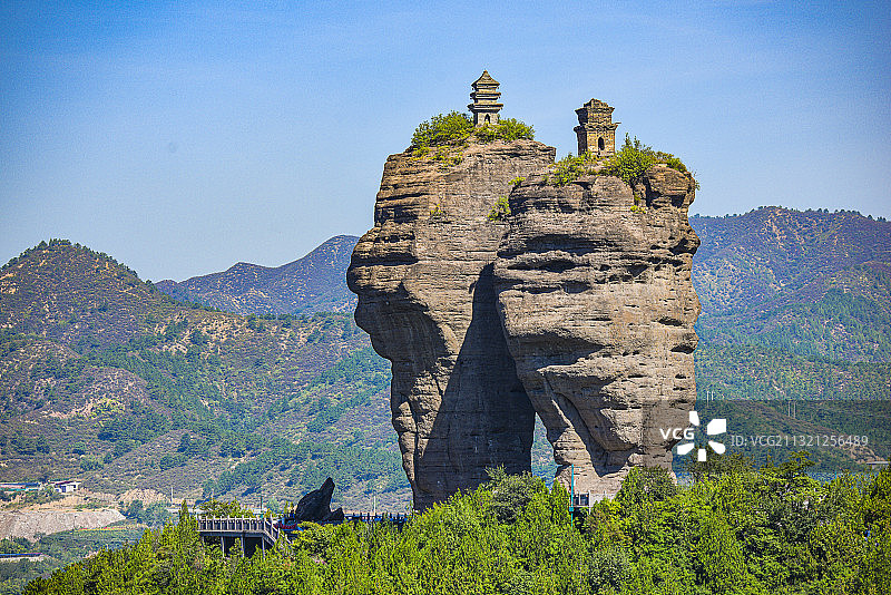 承德的千年古迹双塔山图片素材