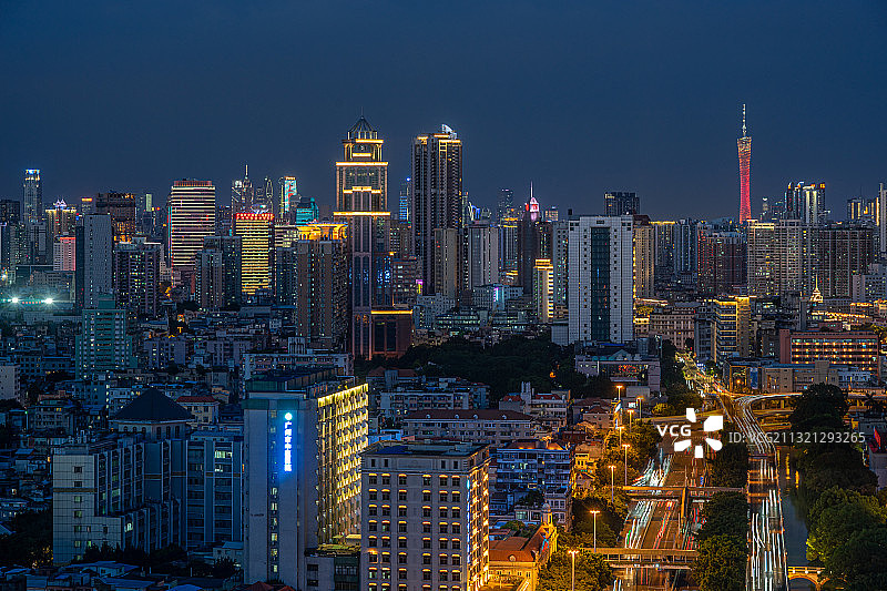 中国广州沙面白鹅潭和珠江两岸景观夜景图片素材