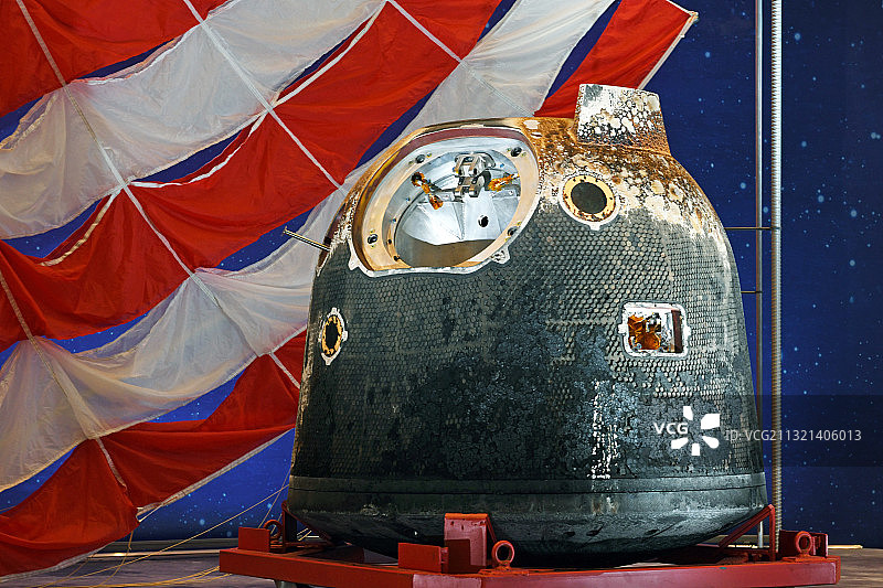 嫦娥五号返回舱图片素材