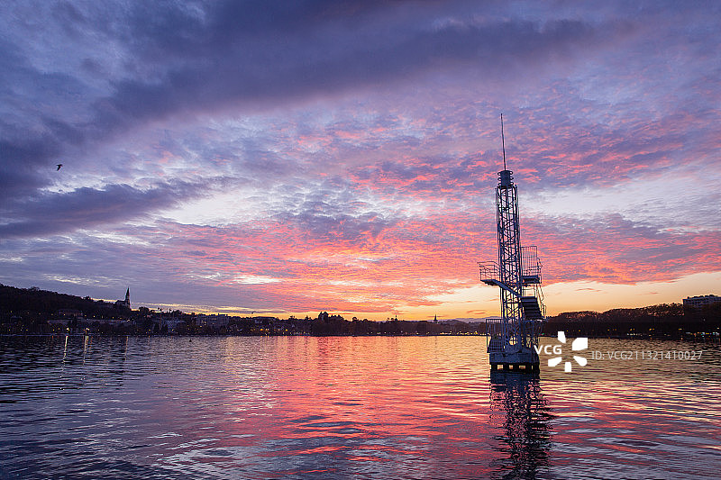 安纳西小镇火烧云图片素材