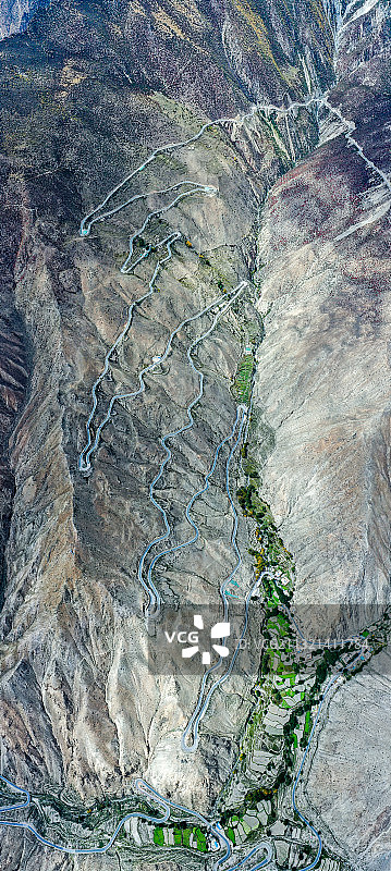 川藏线最高垭口东达山图片素材