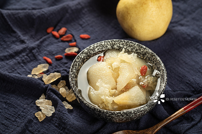 中国传统美食冰糖雪梨图片素材