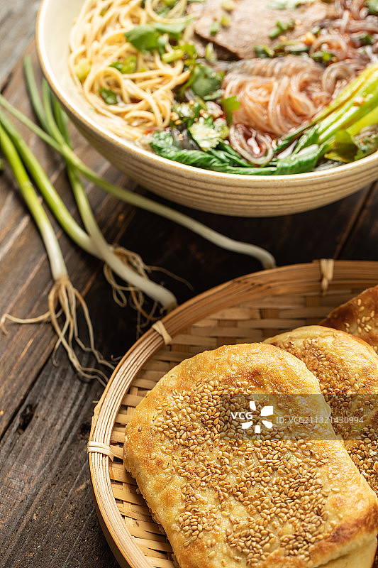 中国传统美食淮南牛肉汤图片素材