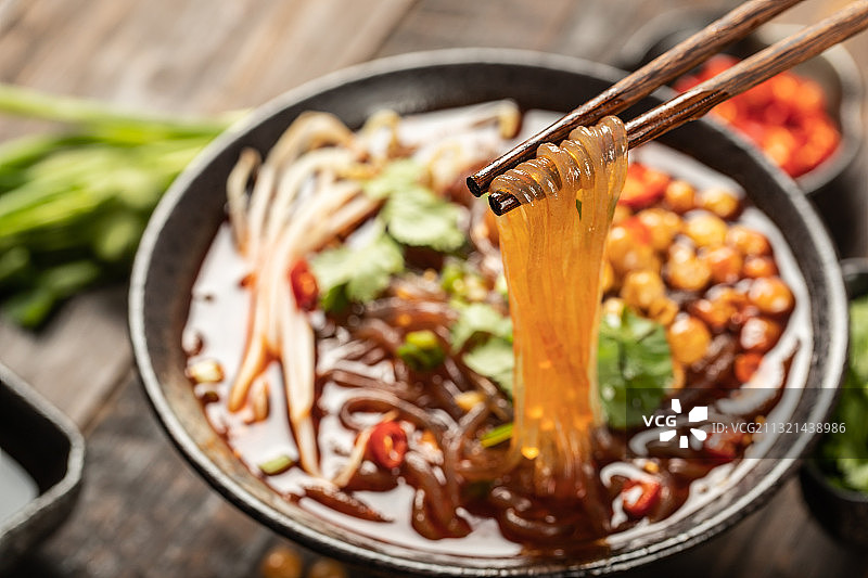 中国传统美食酸辣粉图片素材