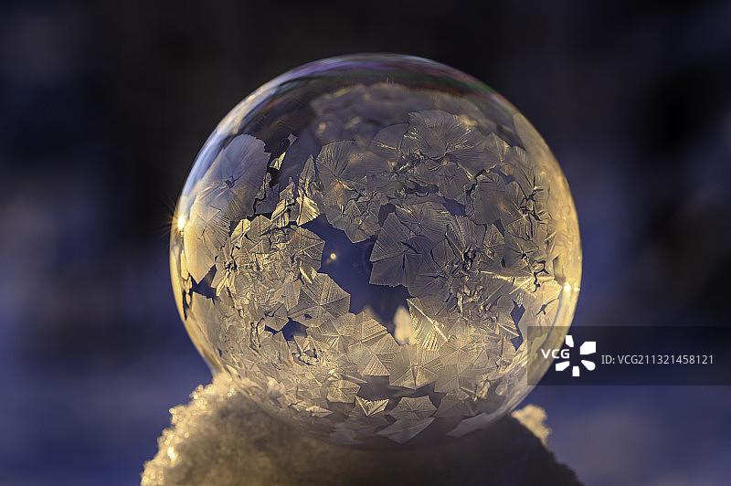 瑞典，水晶球特写图片素材
