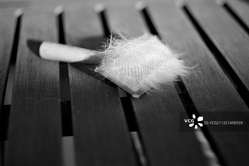 桌上香烟的特写图片素材