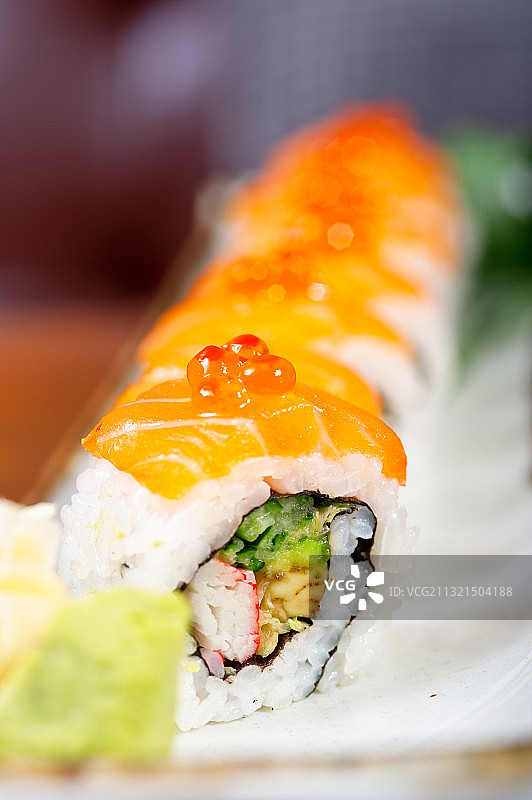 盘中寿司的特写图片素材