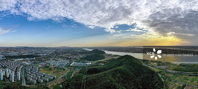 霞光辉映图片素材