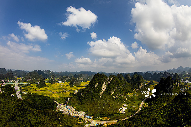 _陈莲芬《旧州梦境》图片素材